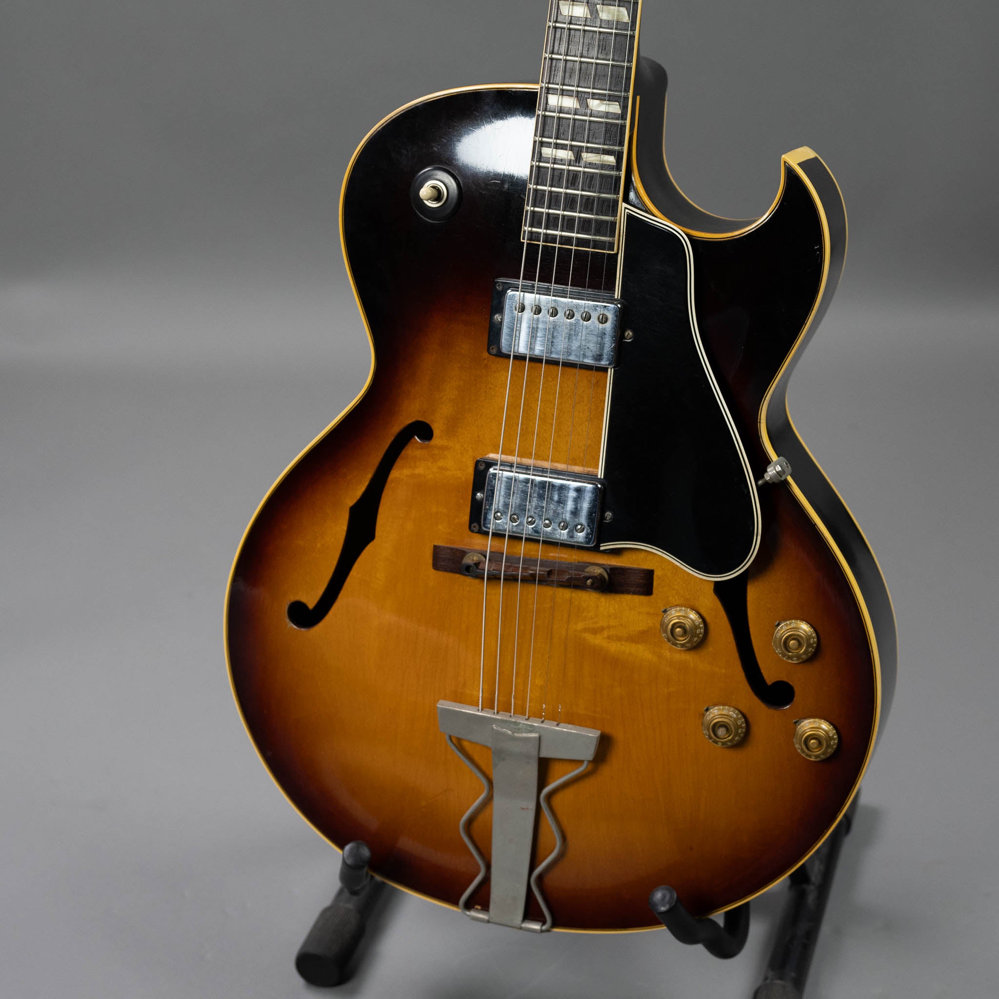 1965 Gibson ES-175D (Wide Nut, USA, Sunburst, OHSC)