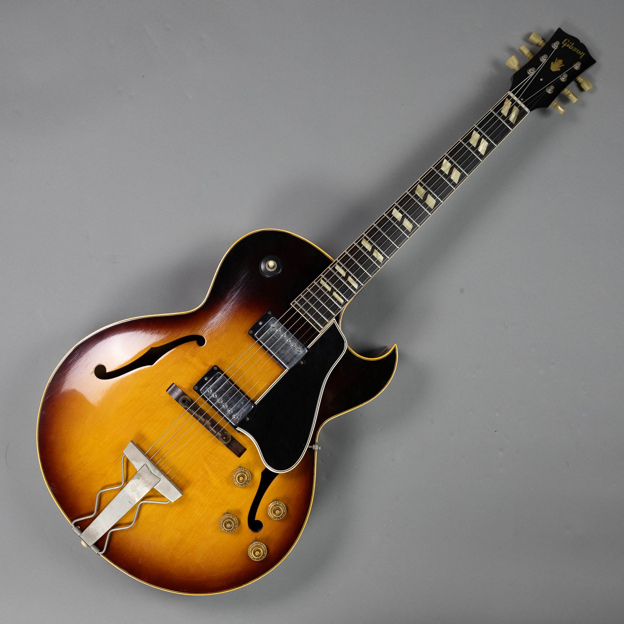 1965 Gibson ES-175D (Wide Nut, USA, Sunburst, OHSC)