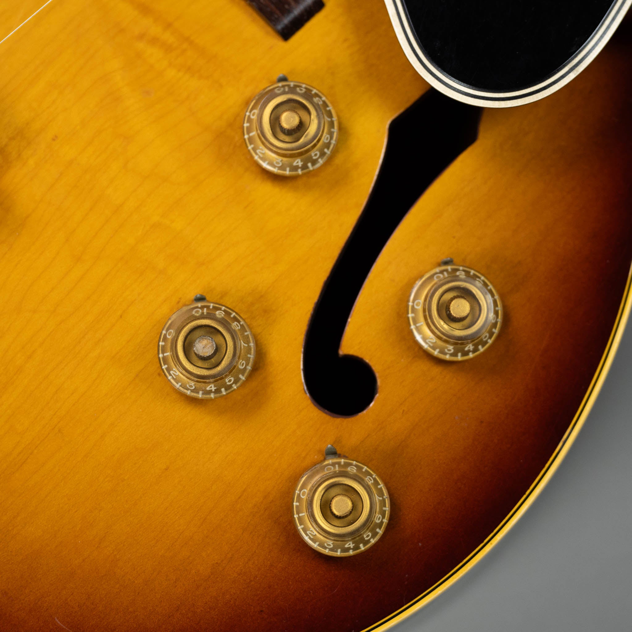 1965 Gibson ES-175D (Wide Nut, USA, Sunburst, OHSC)