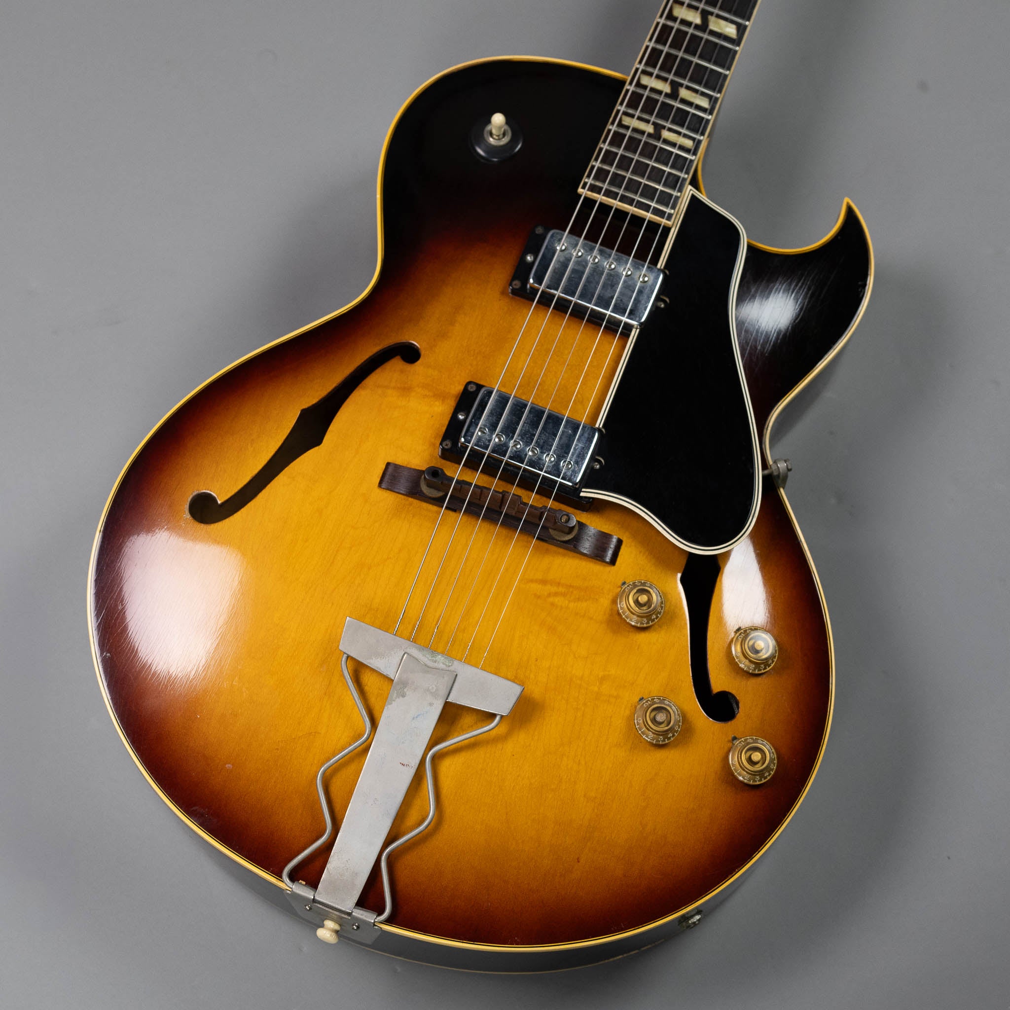 1965 Gibson ES-175D (Wide Nut, USA, Sunburst, OHSC)