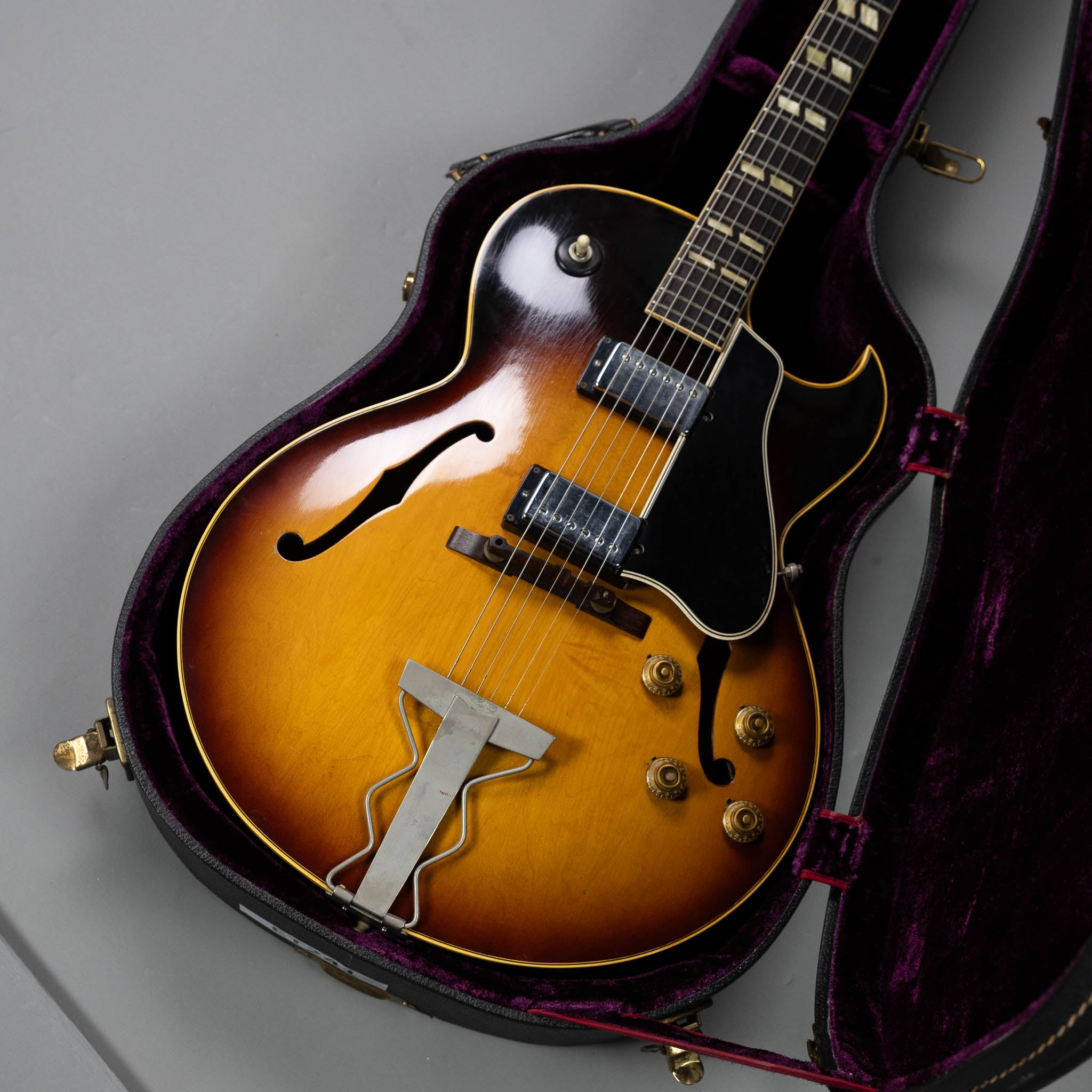 1965 Gibson ES-175D (Wide Nut, USA, Sunburst, OHSC)