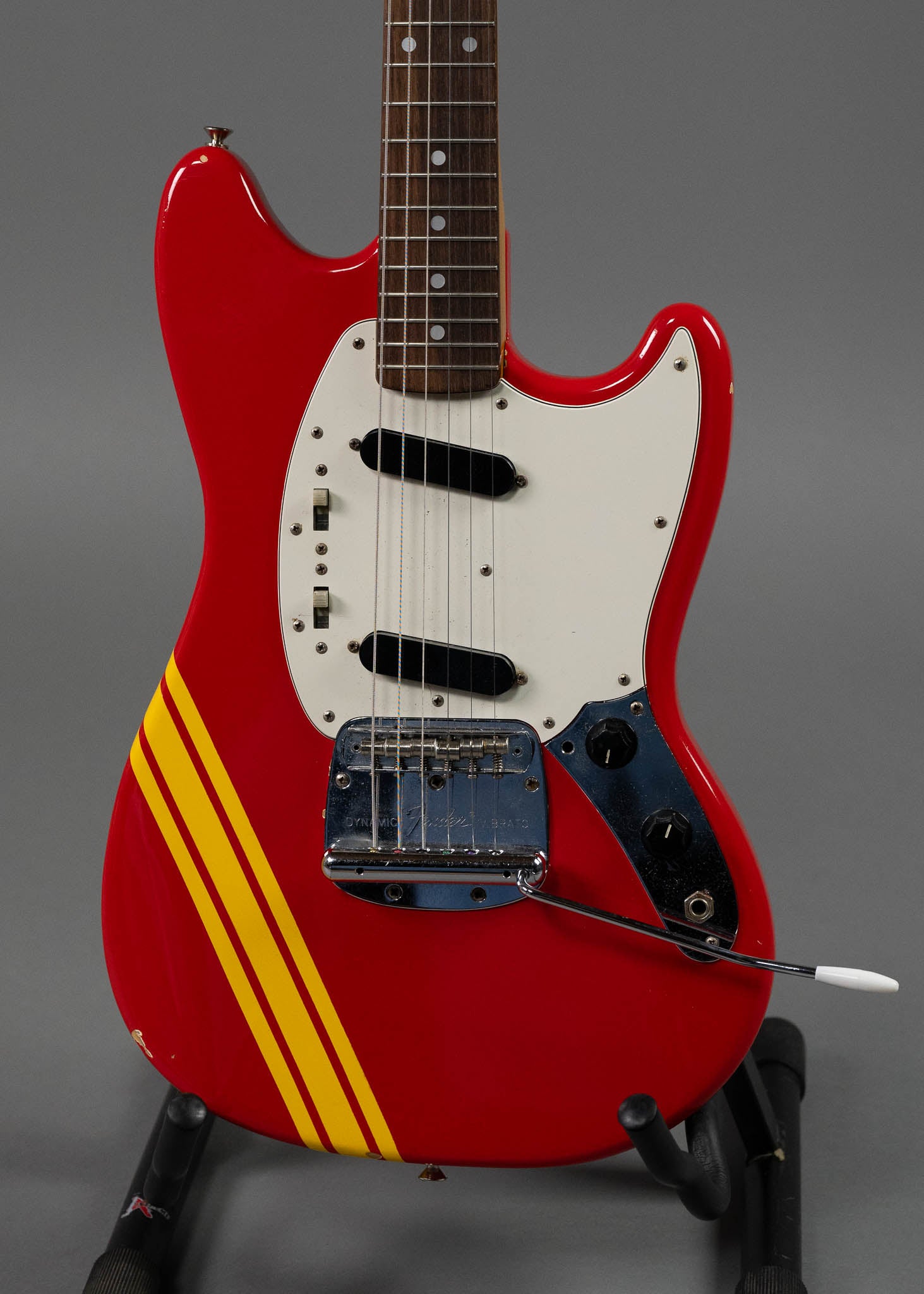 2004 Fender Mustang (Japan, Comp Red Refin, Gig Bag)