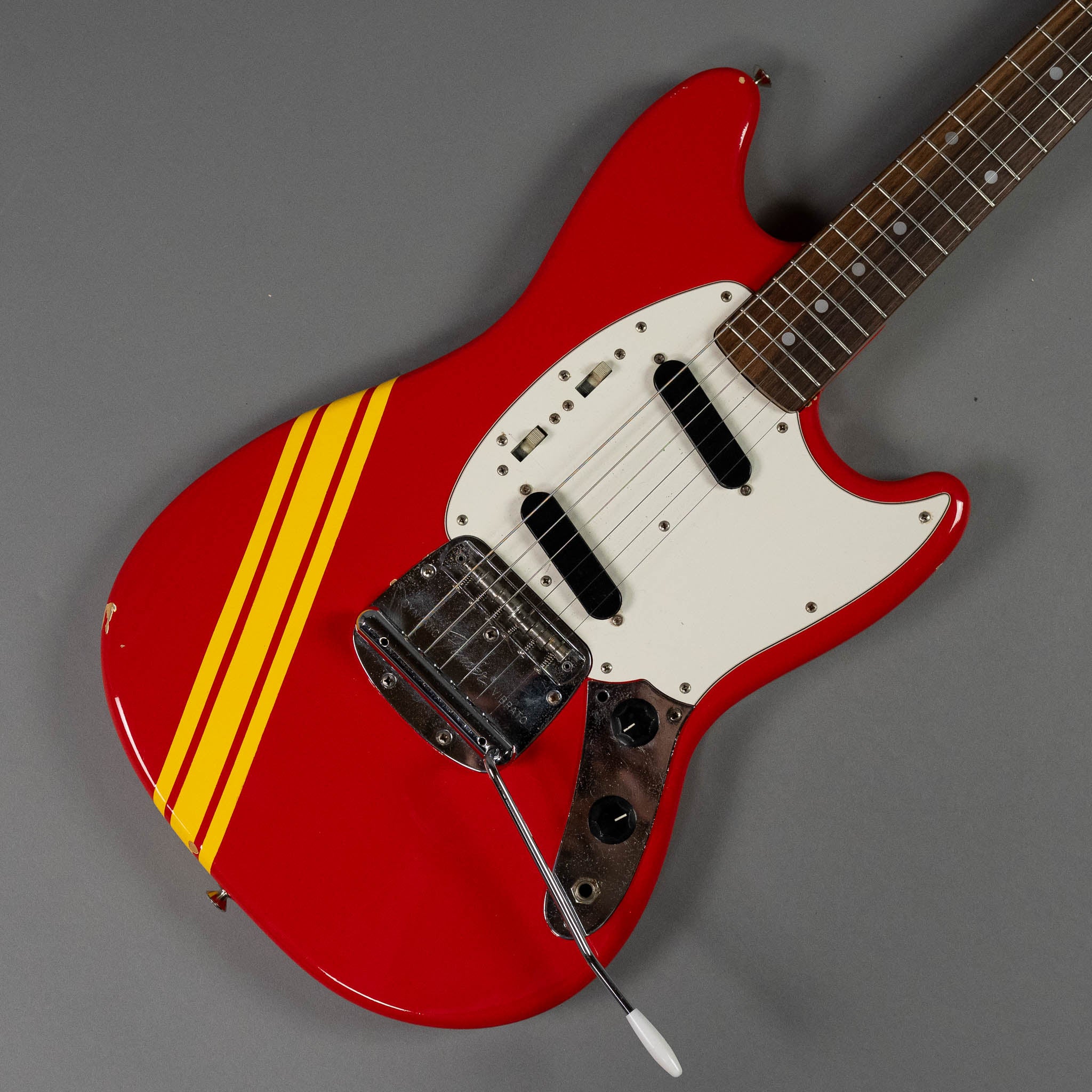 2004 Fender Mustang (Japan, Comp Red Refin, Gig Bag)