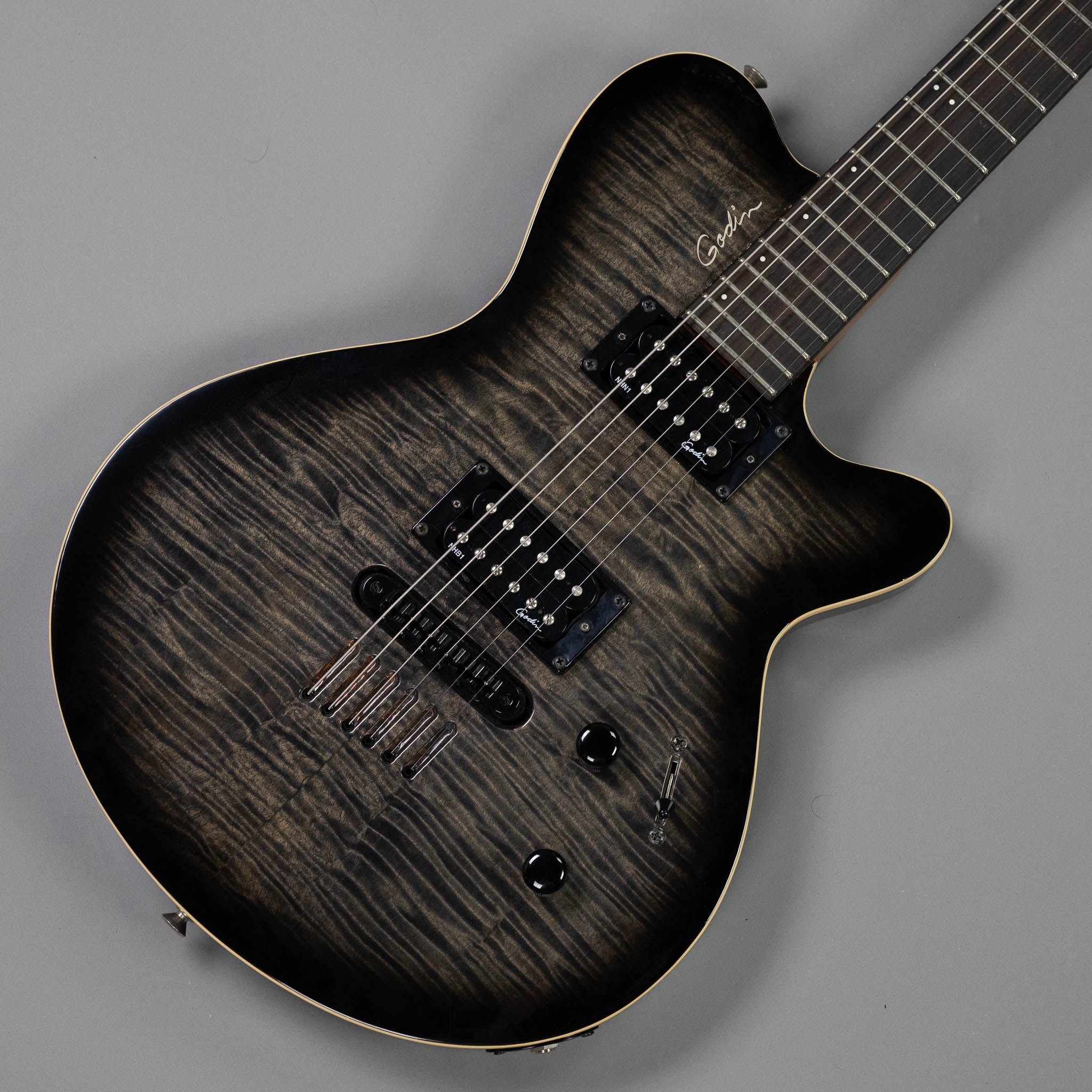 2008 Godin LGHB (Canada, Trans Black Flame, Gigbag)