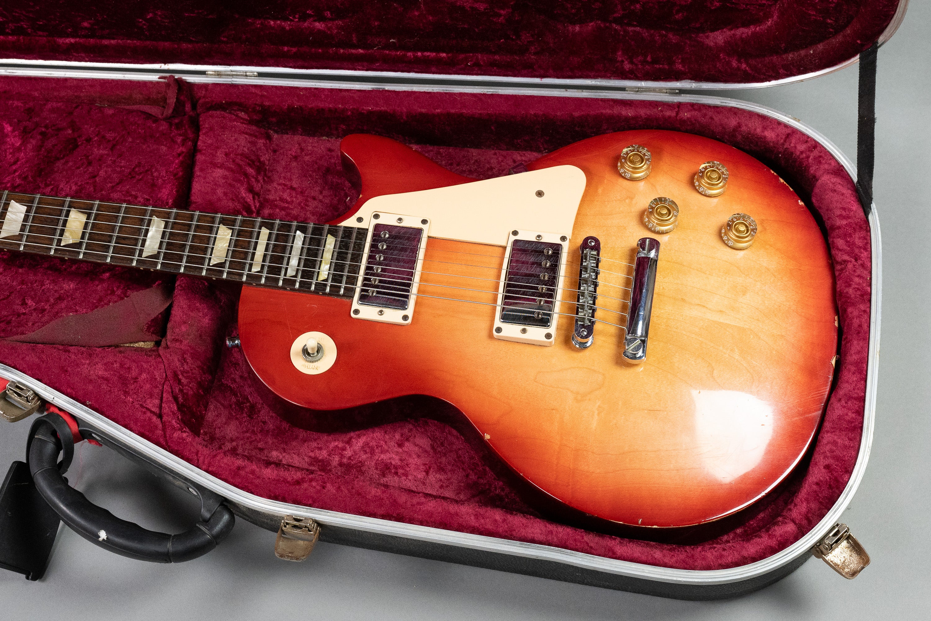 2007 Gibson Les Paul Studio (USA, Sunburst, Hiscox Case)