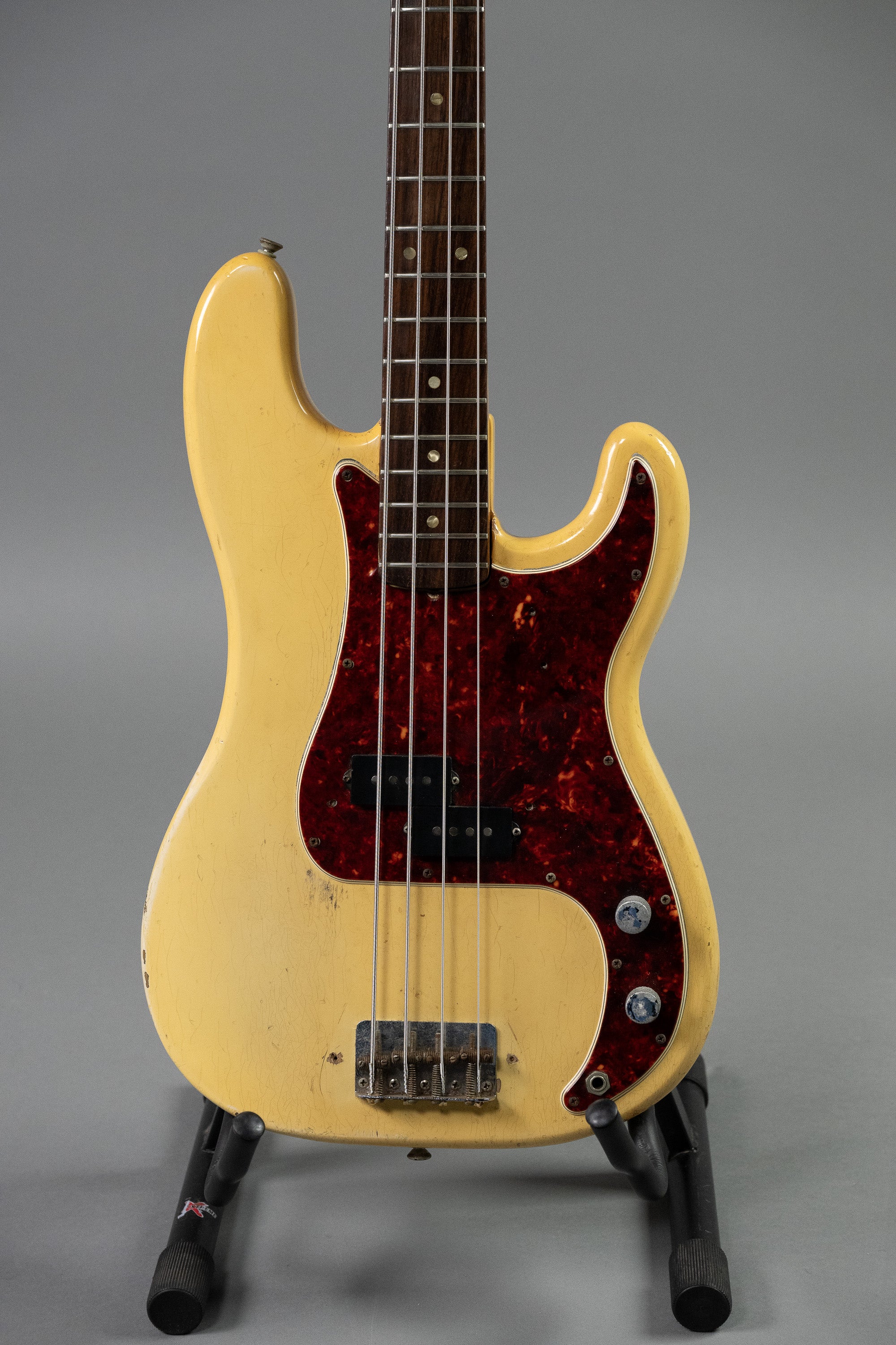 1966 Fender Precision Bass (USA, Olympic White, HSC)