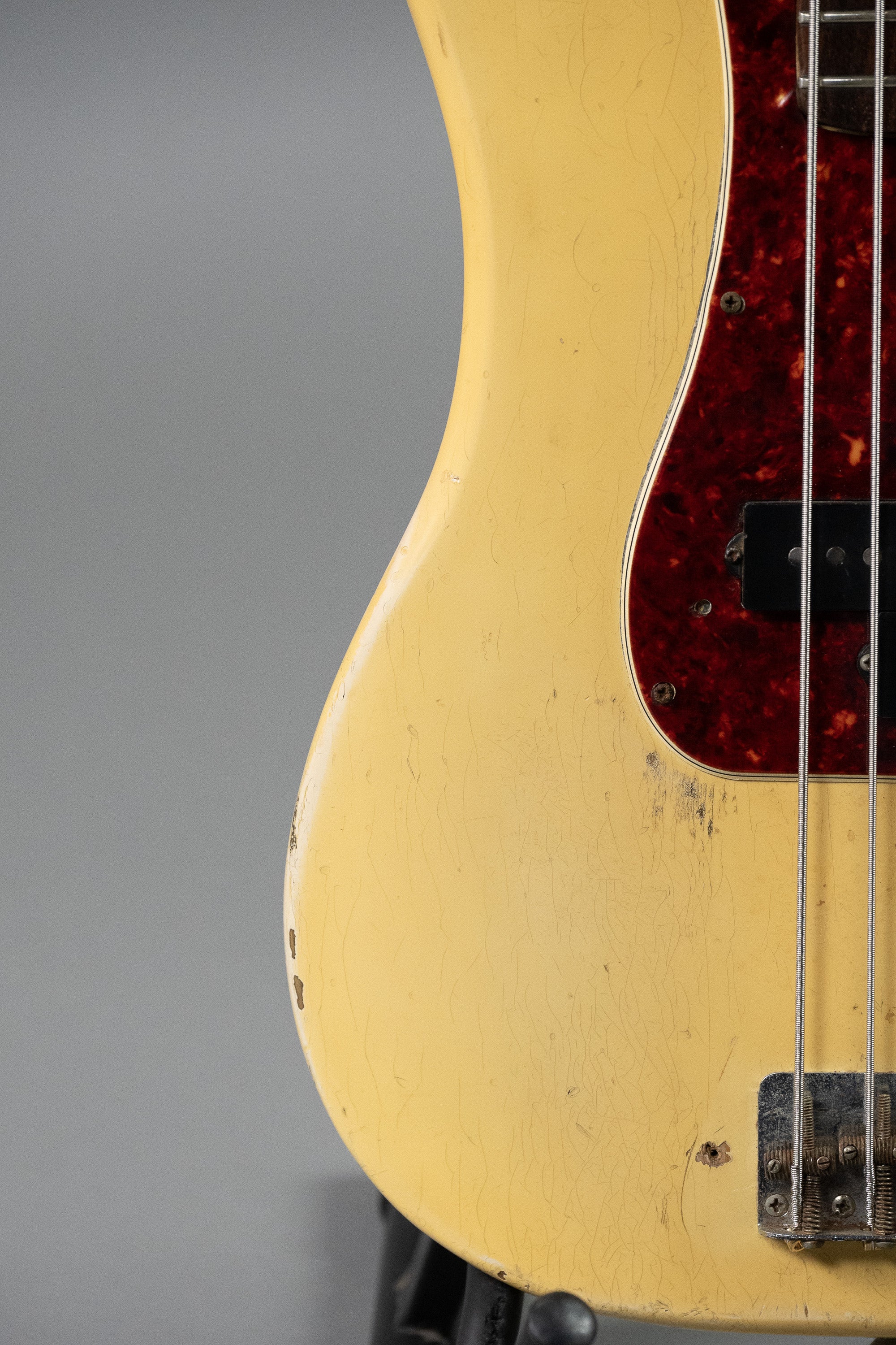 1966 Fender Precision Bass (USA, Olympic White, HSC)