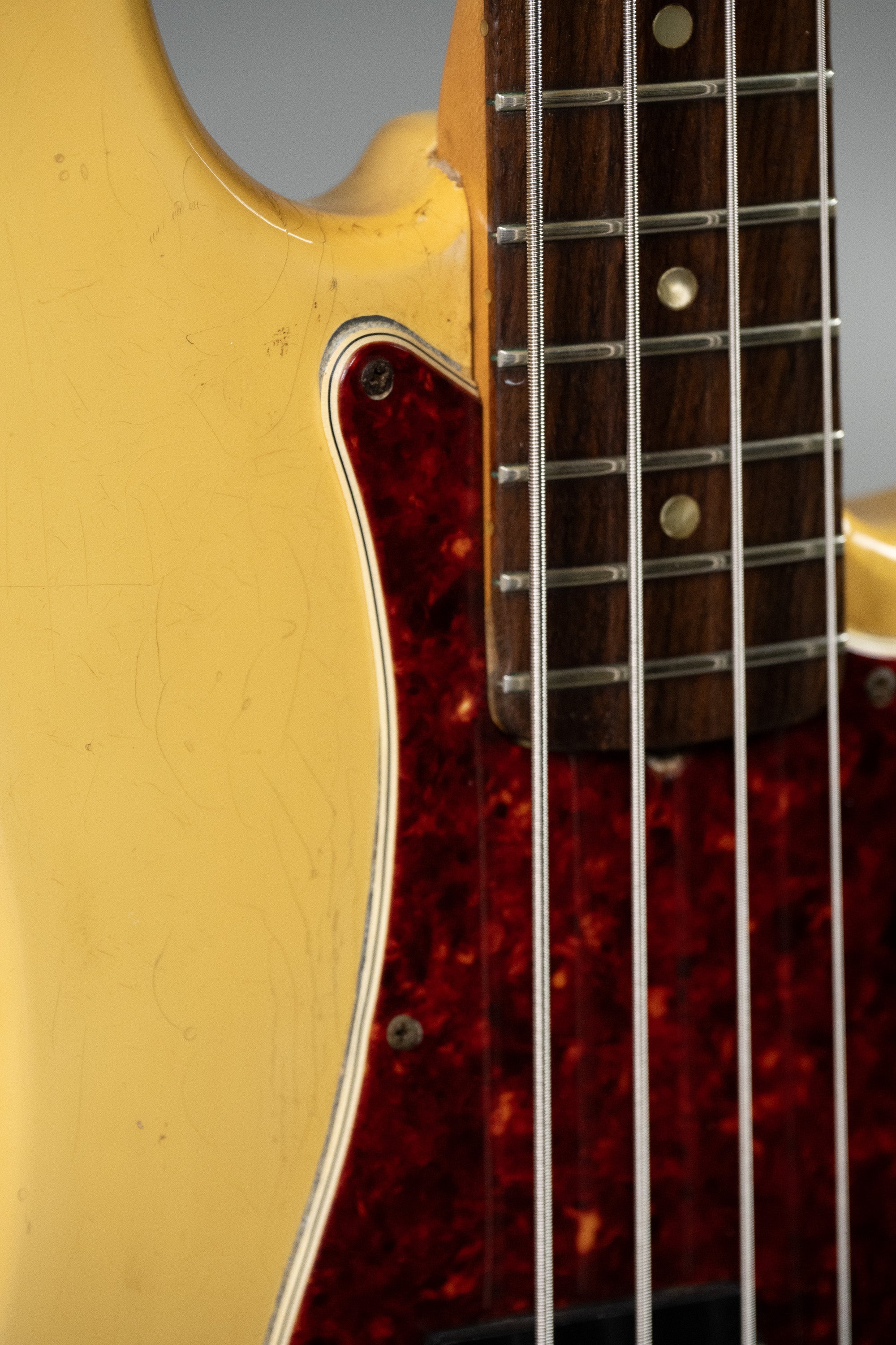 1966 Fender Precision Bass (USA, Olympic White, HSC)