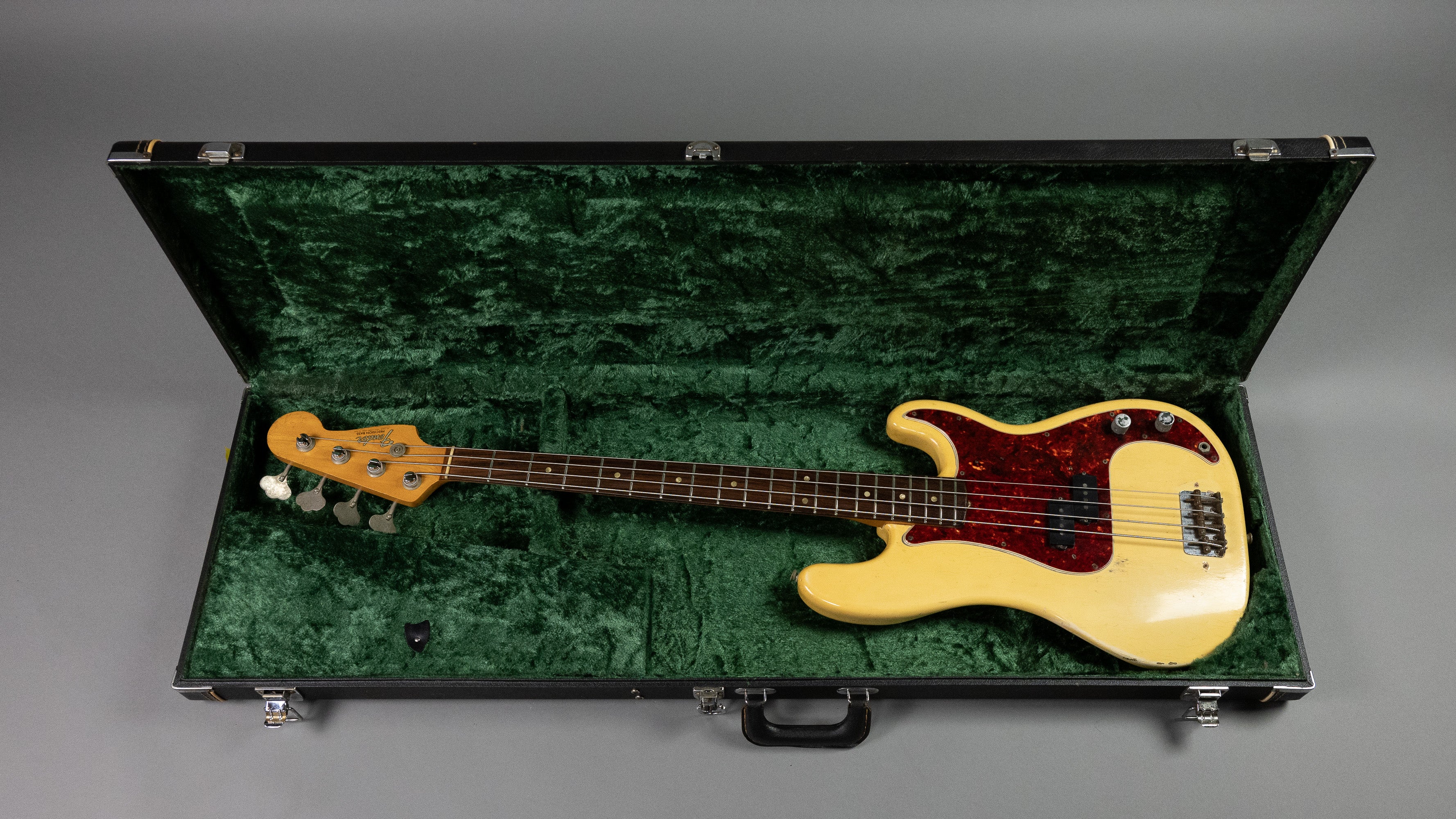 1966 Fender Precision Bass (USA, Olympic White, HSC)