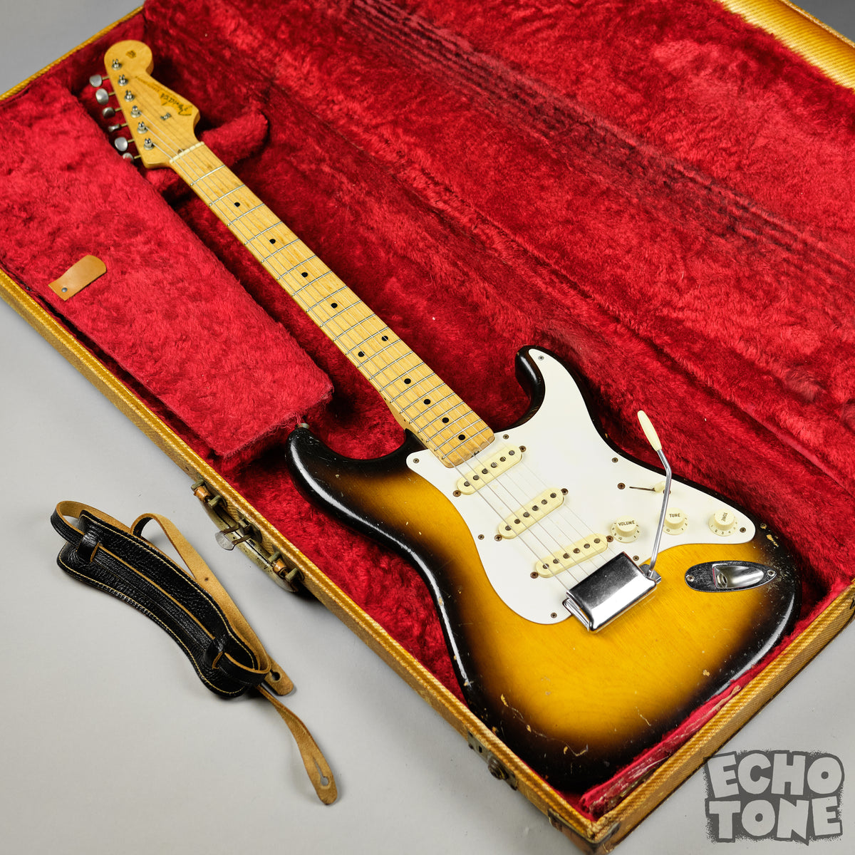 1958 Fender Stratocaster (2-Tone Sunburst, OHSC)