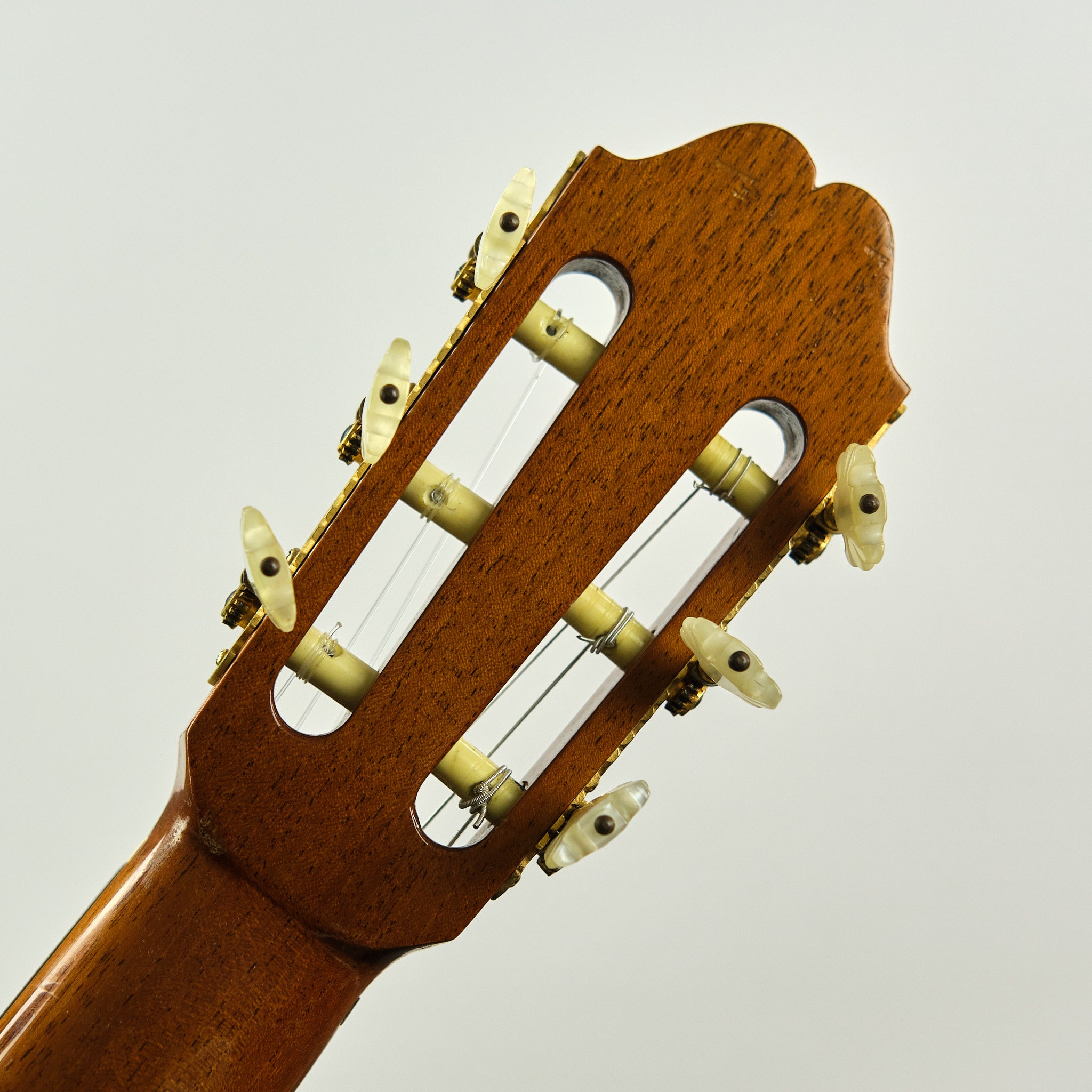 1975 Kazuo Ichiyanagi No. 200 Classical Guitar (Made in Japan, HSC)