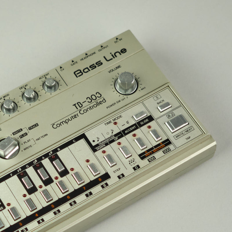 1983 Roland TB-303 Bass Line Synth (Made in Japan)