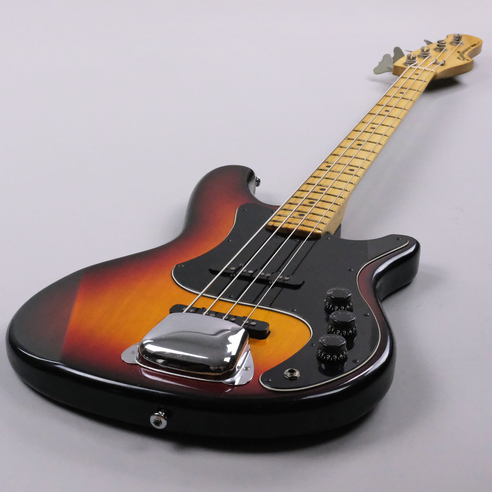 c1970s Yamaha Super Bass 600 (Made in Japan, Sunburst)