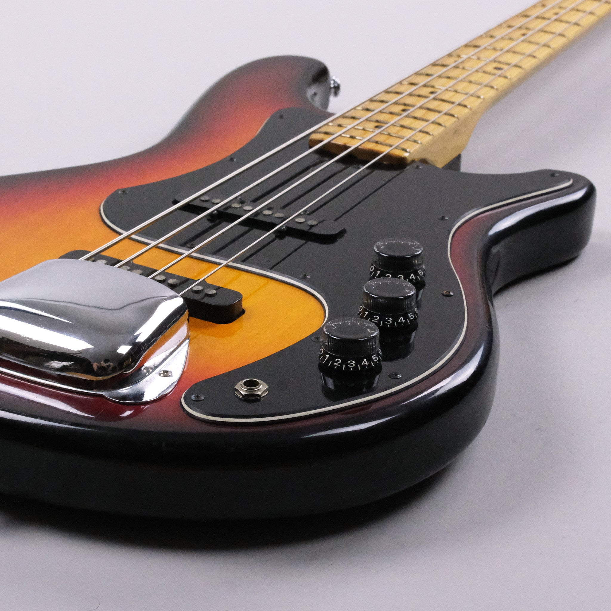 c1970s Yamaha Super Bass 600 (Made in Japan, Sunburst)